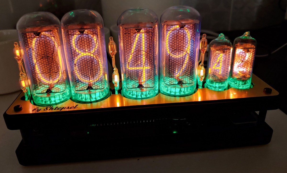 レア ニキシー管時計 貴重なIN-18管を使用した一点物|Yahoo レア ニキシー管時計 貴重なIN-18管を使用した一点物|Yahoo