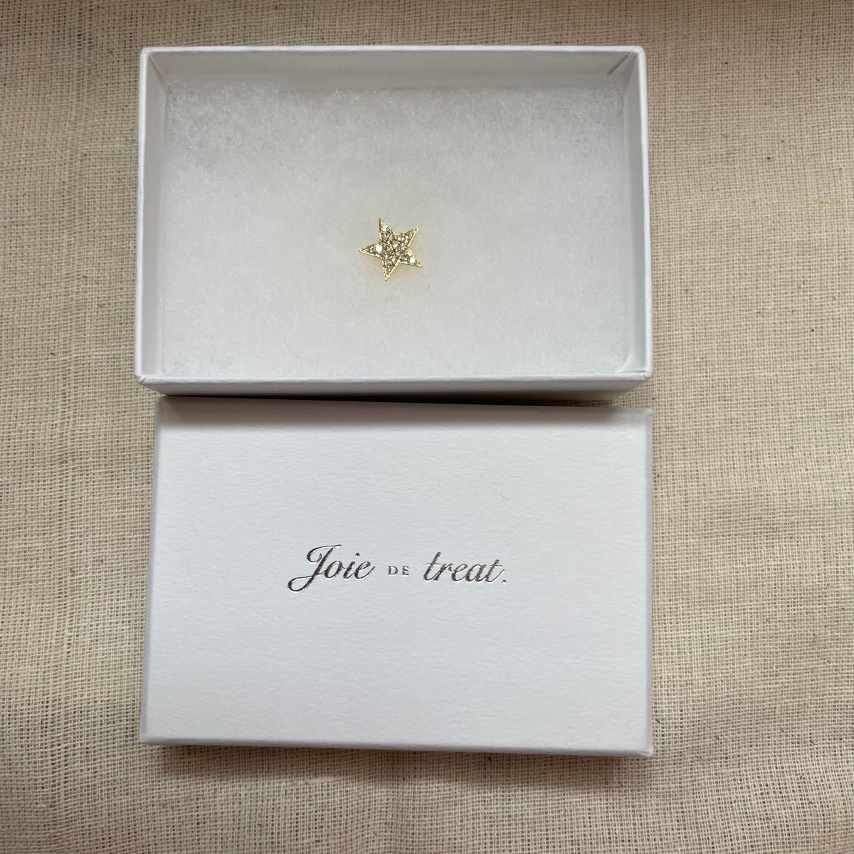 未使用新品】joie de treat ダイヤモンドピアス(K18YG) ジルコニア