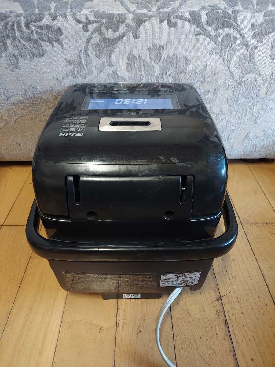 動作確認済 ZOJIRUSHI 象印 炎舞炊き NW-KB10 圧力IH炊飯ジャー 炊飯器 IHジャー 1L 5.5合 2019年製_画像3