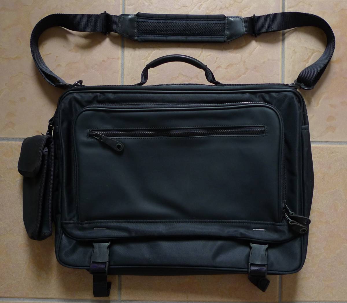 美品】中古 メンズビジネスバッグ 短期出張 LAGASHA ラガシャ 黒