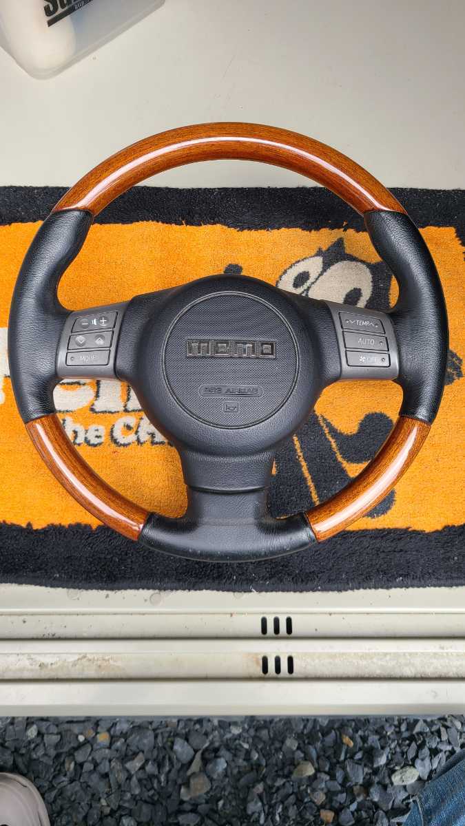 L175S ムーヴ コンビハンドル モモステ ステアリングリモコン ダイハツ