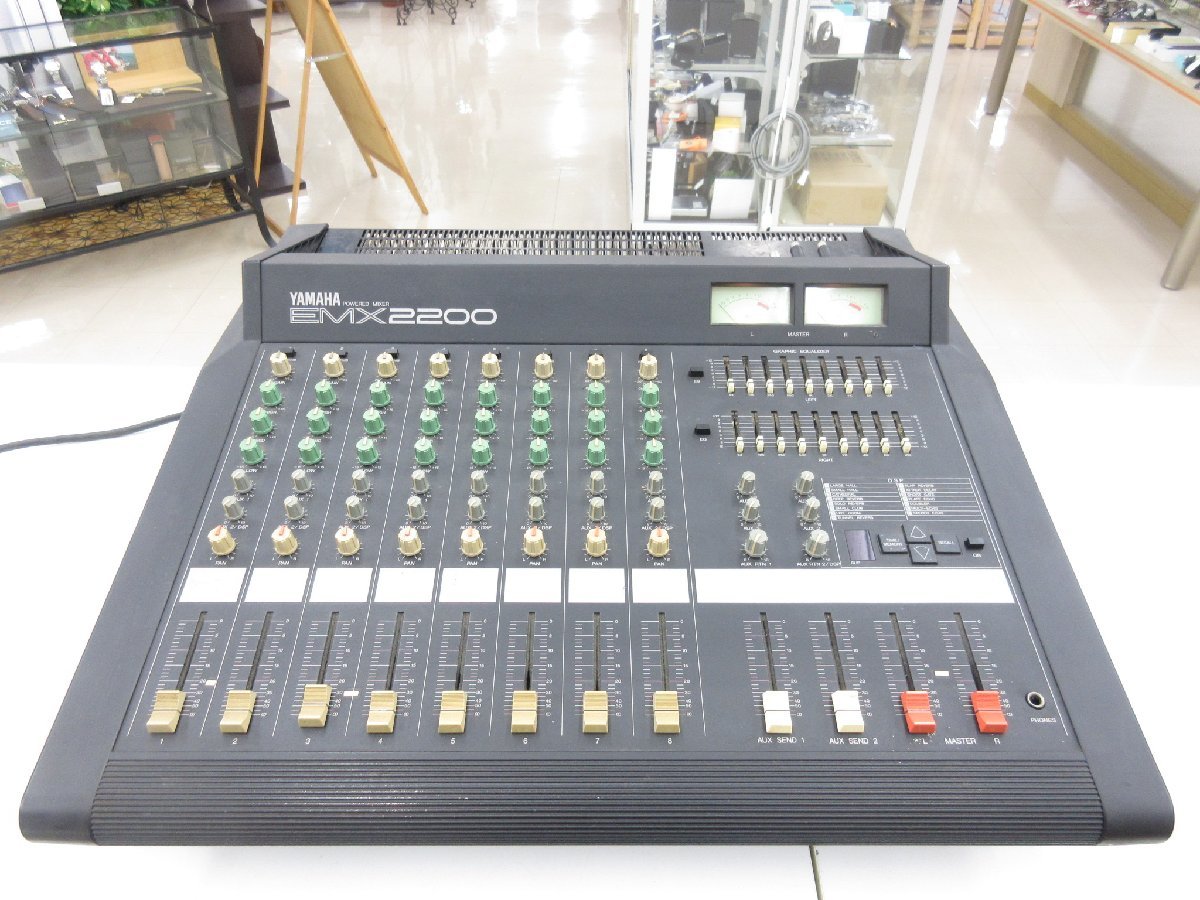 □ジャンク品 YAMAHA パワードミキサー EMX2200 通電のみ