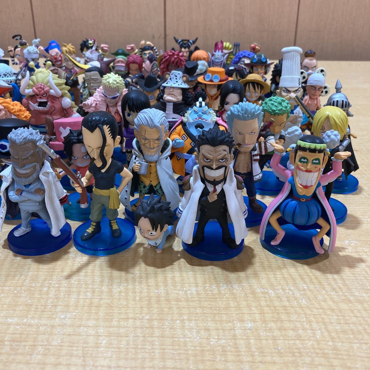 A○ ONE PIECE ワンピース フィギュア 大量 まとめ ワールド