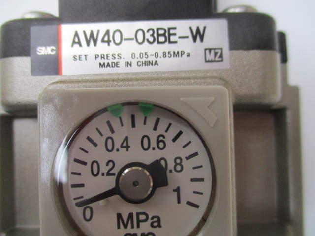 SMC フィルタレギュレータ AW3003DE3B 法人 事業所限定 8661160 メーカー取寄 送料別途見積り