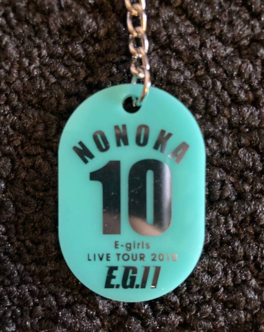 E-girls NONOJA 10 LIVETOUR2018 брелок для ключа 