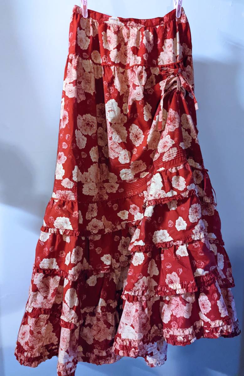 高い素材】 KANEKO ISAO カネコイサオ 綺麗な薔薇柄のスカート eu