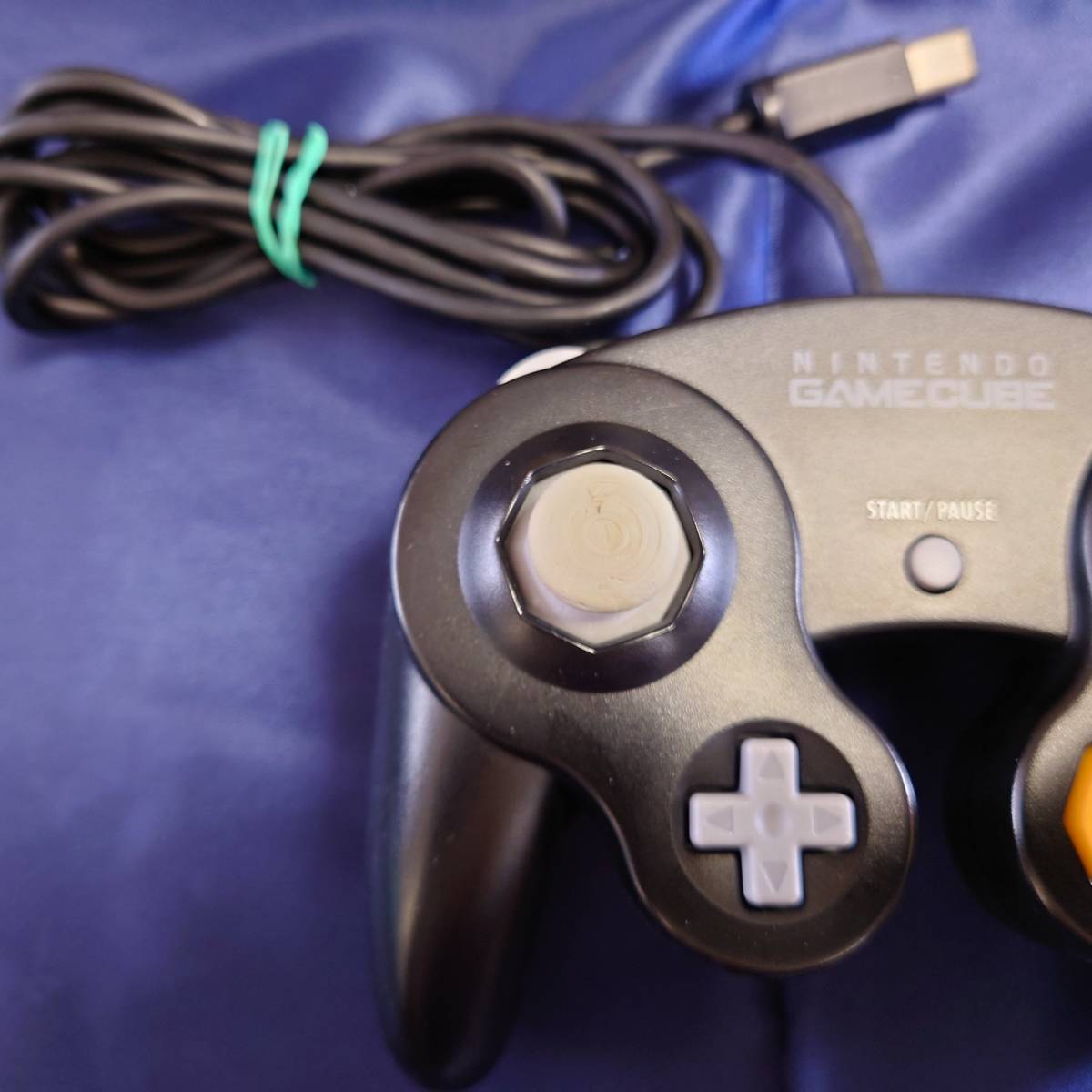 【後期型・動作確認済み】 GameCube ゲームキューブ コントローラー ブラック DOL-003 【001】_画像3