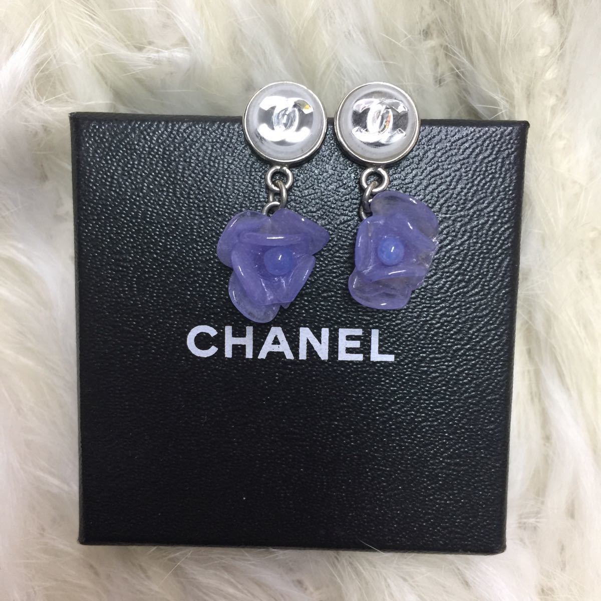 正規品 CHANEL  シャネル ココマーク カメリア ピアス　【難あり】