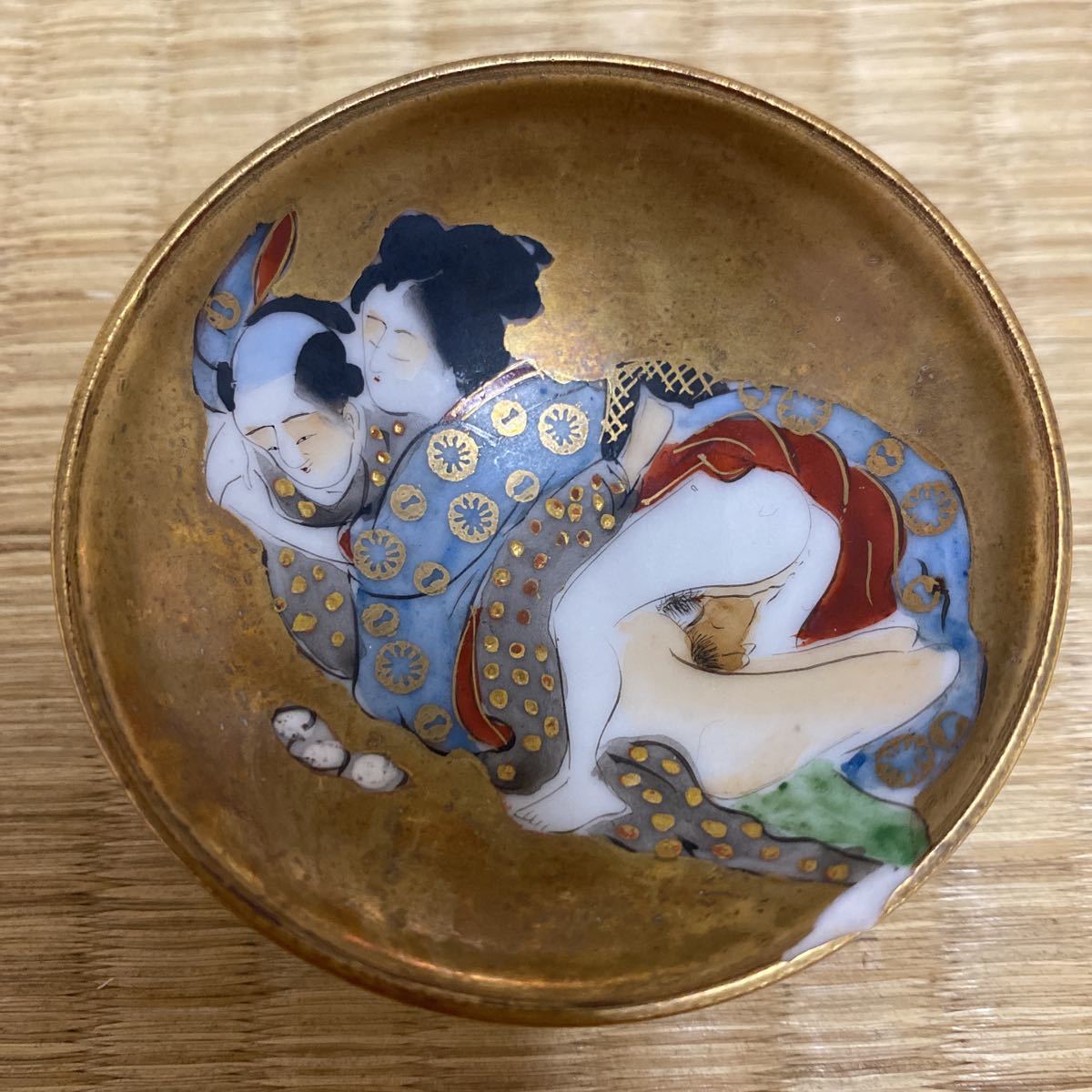 九谷焼 春画 酒器 ぐい呑 お猪口 おちょこ エロス - 工芸品 九谷焼 春画 酒器 ぐい呑 お猪口 おちょこ エロス - 工芸品