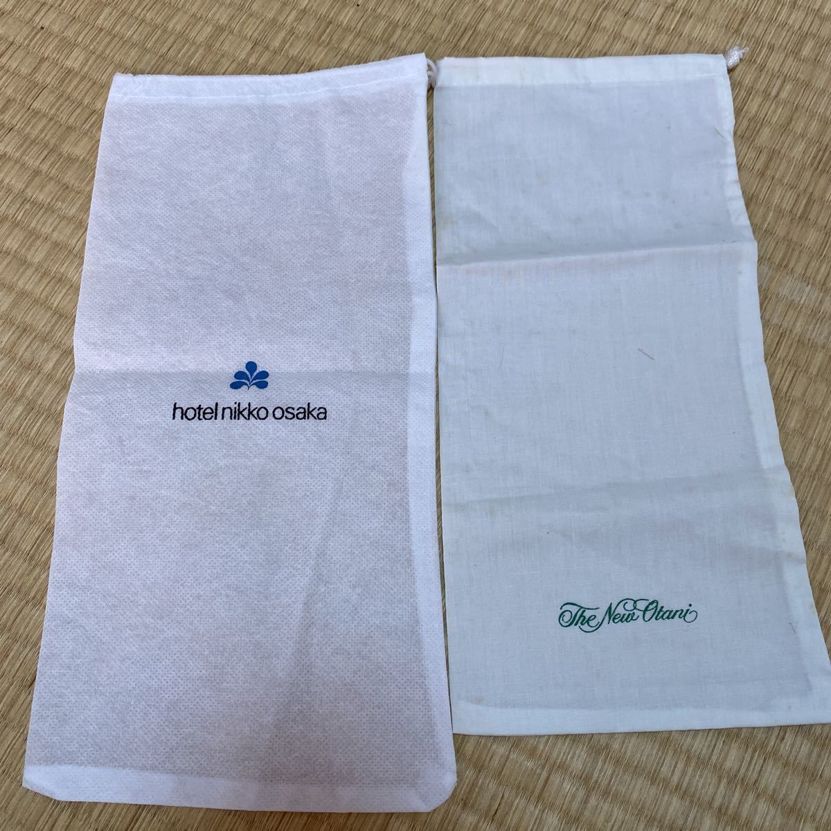 ホテル日航大阪 ホテル日航 日航ホテル ニューオータニ スリッパ 袋 巾着 ポーチ まとめて 大量 アメニティ 高級ホテル グッズ ANA 収納袋_画像3