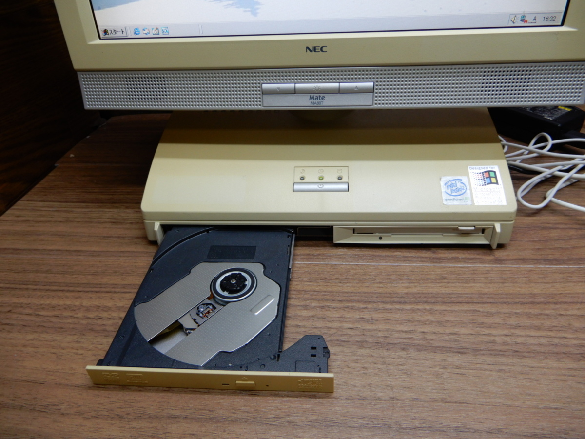 ☆629☆希少品☆Windows 2000 プロインストール済み☆15液晶一 ☆629☆希少品☆Windows 2000 プロインストール済み☆15液晶一