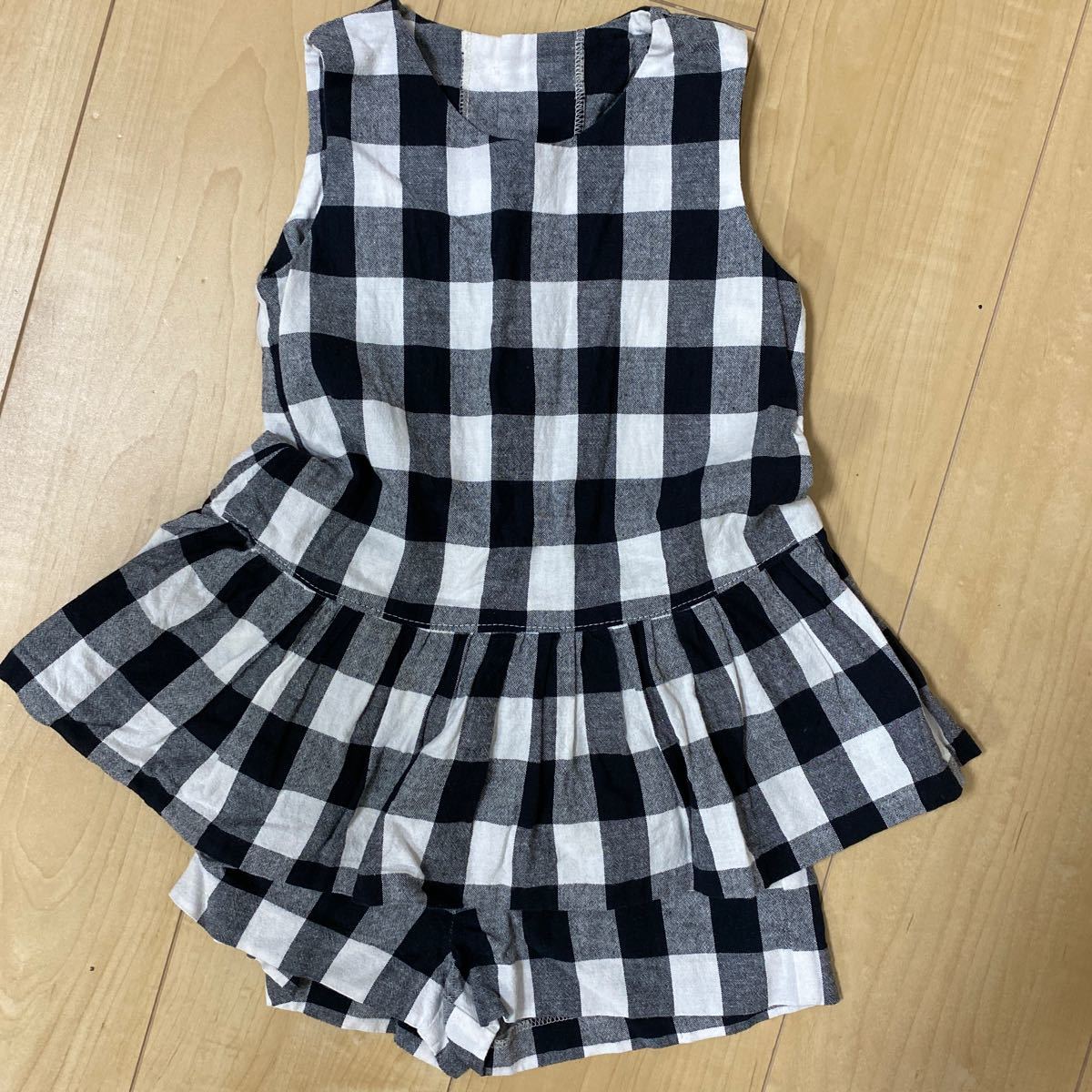 セットアップ　チェック柄　夏服　80 ショートパンツ　ノースリーブ