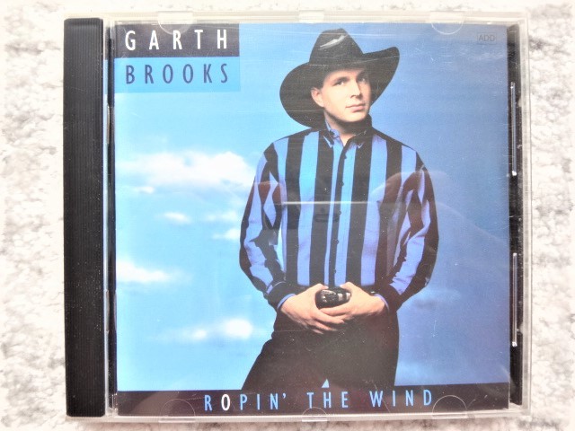 D【 Garth Brooks / Ropin' The Wind 】CDは４枚まで送料１９８円_画像1