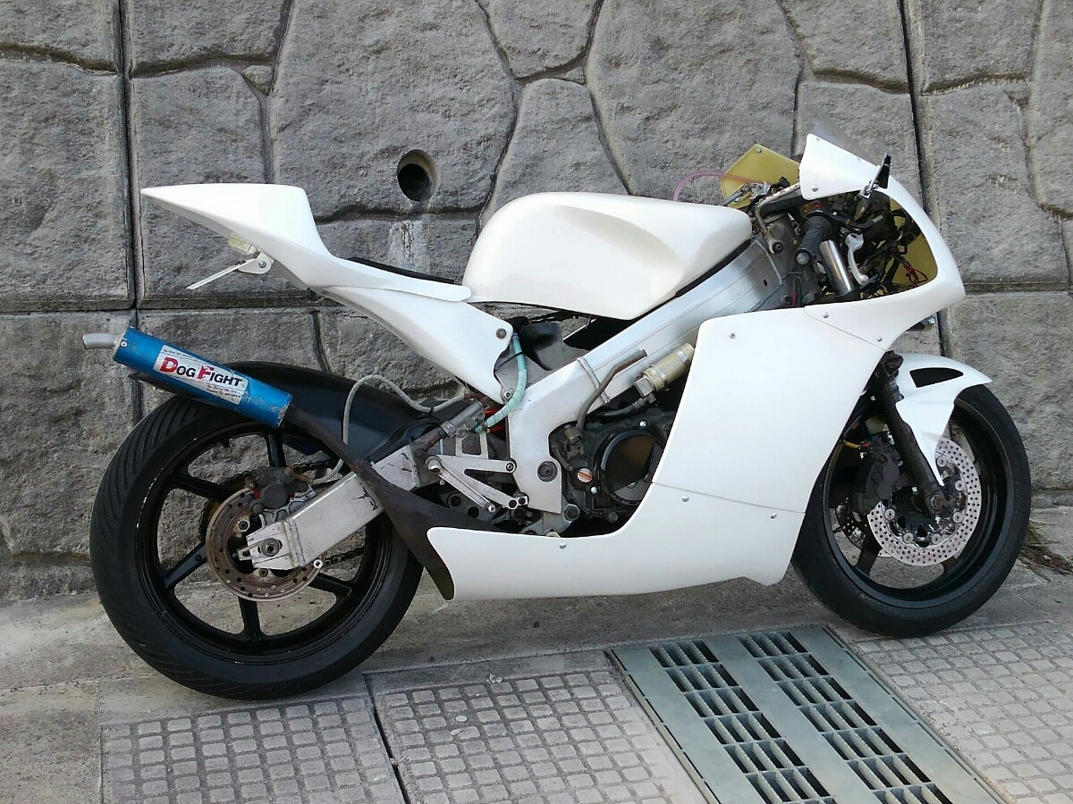 ☆NSR250R MC21 FRP モノコックシートフレーム＋シートカウル☆RSW