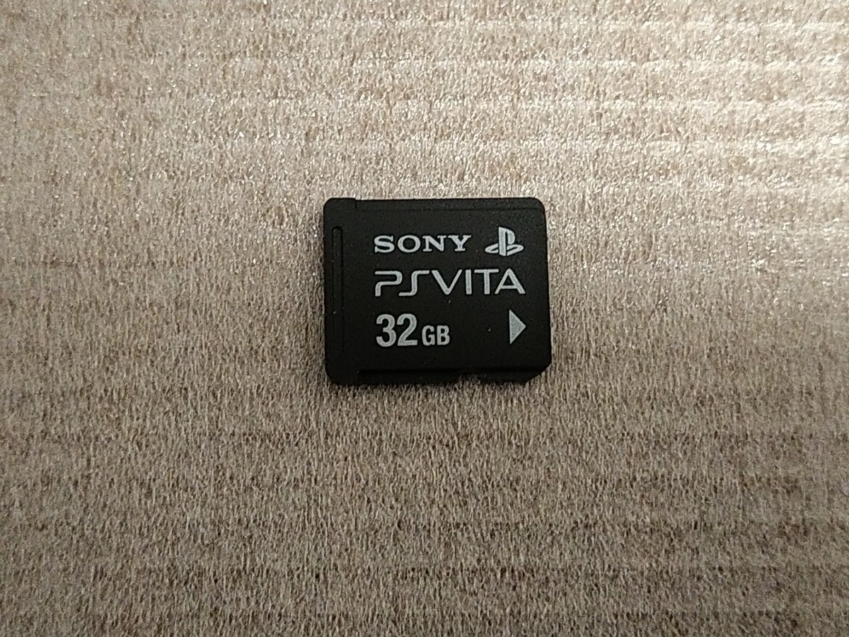 PSVITA メモリーカード 32GB ほぼ未使用 美品 × 新品 VITA