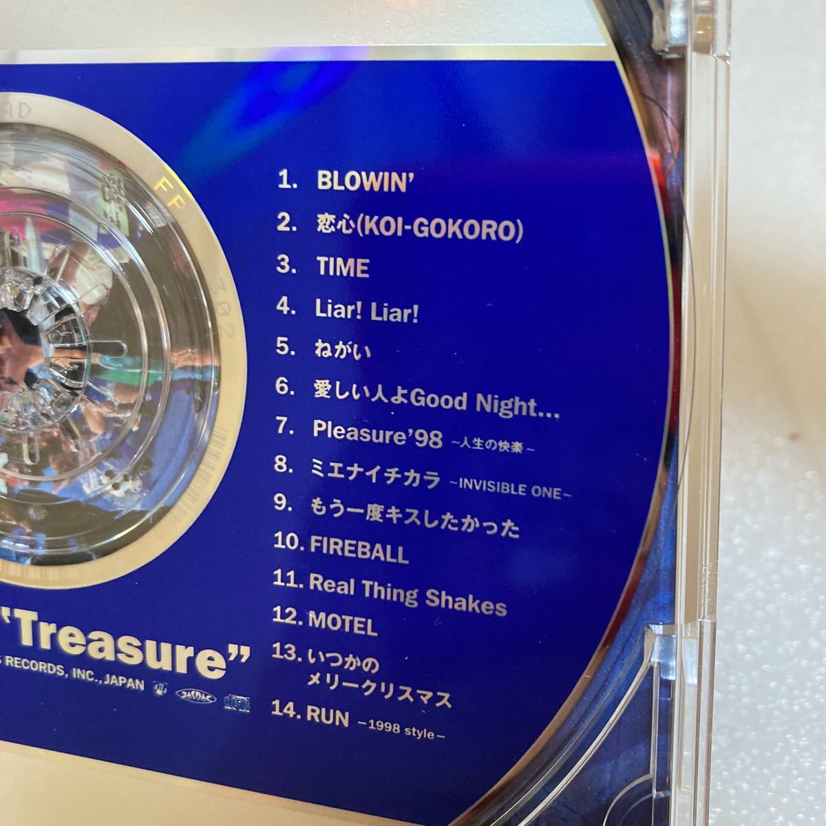 MK2101 【中古CD】　B´z The Best “Treasure”　　現状品　0628_画像4
