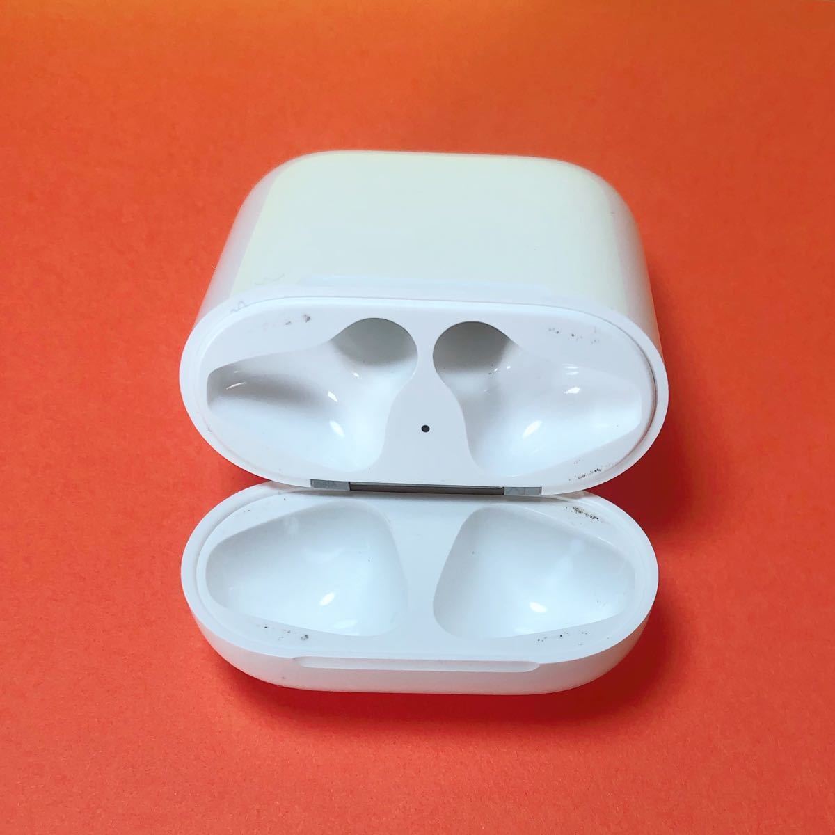 エアーポッズ　第二世代　充電ケース　充電器　Apple AirPods 国内正規品