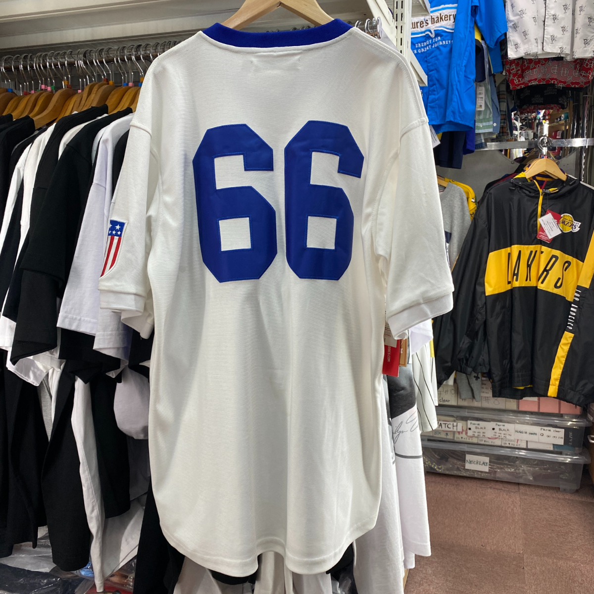 ラスト1 USA正規品 【M】 ニグロリーグ NegroLeague ロサンゼルス ホワイトソックス LA Whitesox Vネック ベースボールシャツ #66 白 NLB_画像4