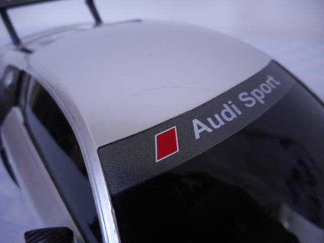 25330　★★　RASTAR　Audi　sport　R8LMS　ラジコンカー_画像6