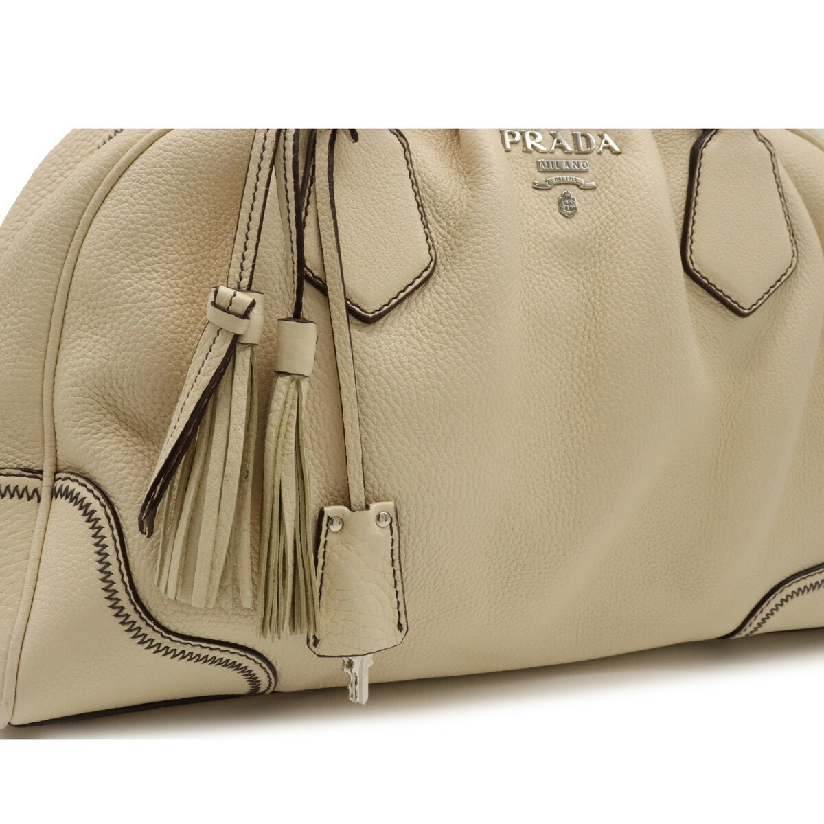 PRADA プラダ ショルダーバッグ ドーム型 ハンドバッグ レザー