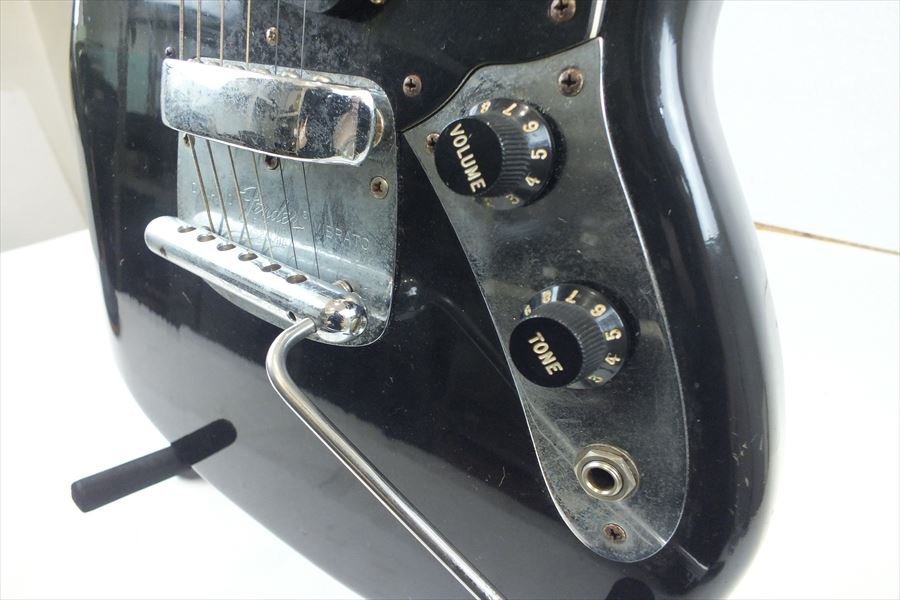 ☆Fender フェンダー MUSTANG ギター ハードケース付き 現状品 中古 220607J6318_画像4