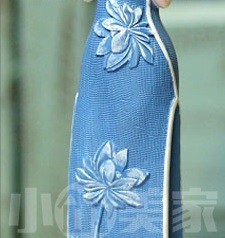 置物 フィギュア チャイナドレスを着る少女 番傘 (ブルー)_画像2