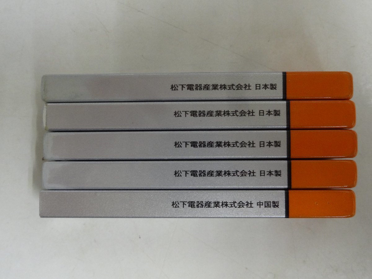 ユ■/Zこ5351　パナソニック Panasonic 純正 充電式ニッケル水素電池 / HHF-AZ01 1.2V 1400mAh 5個まとめ 中古 動作未確認 ジャンク_画像2