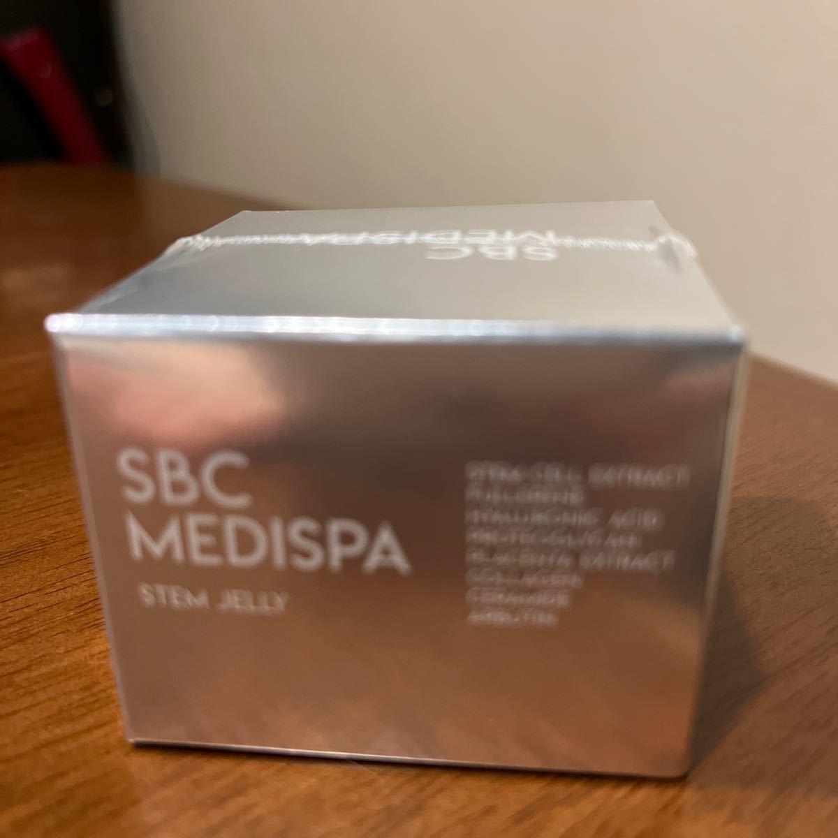 SBC MEDISPA エスビーシーメディスパ　ステムオールインワンジェリー　幹細胞美容ジェリー40g   おまけ付き