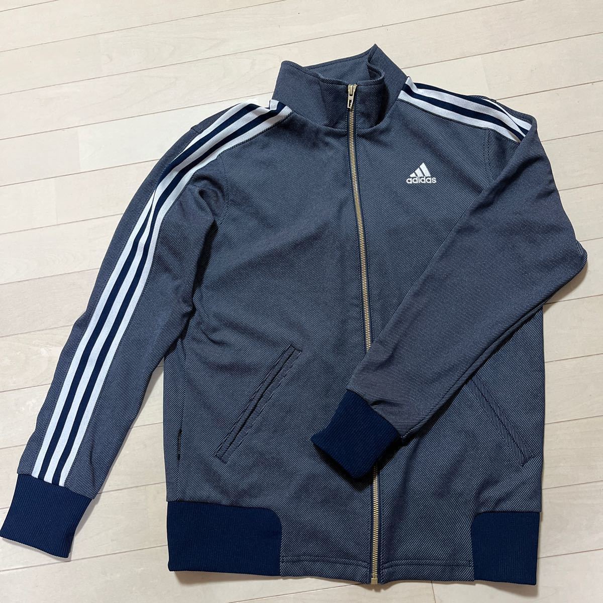 アディダス adidas ジャージ 上下 サイズL デニム風 S92685 アディダス adidas ジャージ 上下 サイズL デニム風 S92685