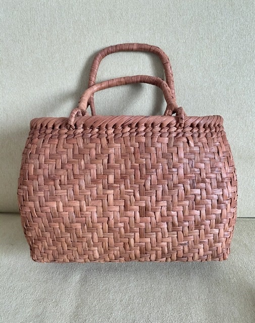 新入荷 未使用品 長野産 職人手編み 網代編み花リング 山葡萄籠バッグ