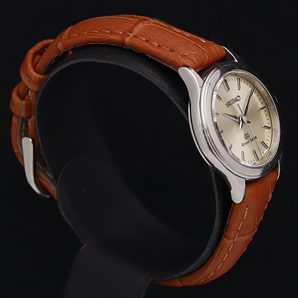 人気色 【美品・稼働品】グランドセイコー GRAND SEIKO 3F81-0A30