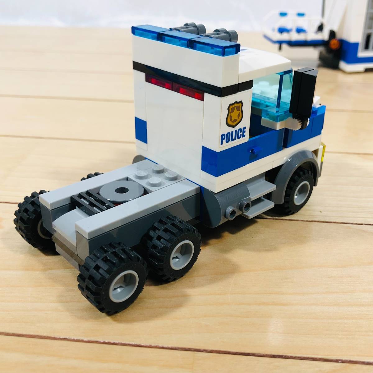 レゴ 60139 シティ ポリストラック 指令本部 LEGO City 的详细信息