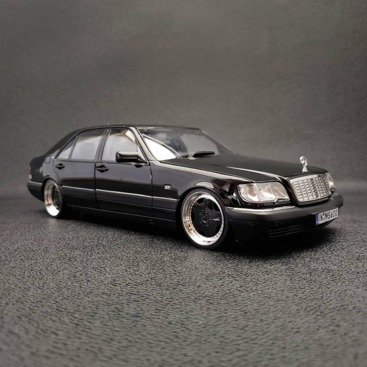 1/18 メルセデスベンツ S600 V12 W140 カスタム www