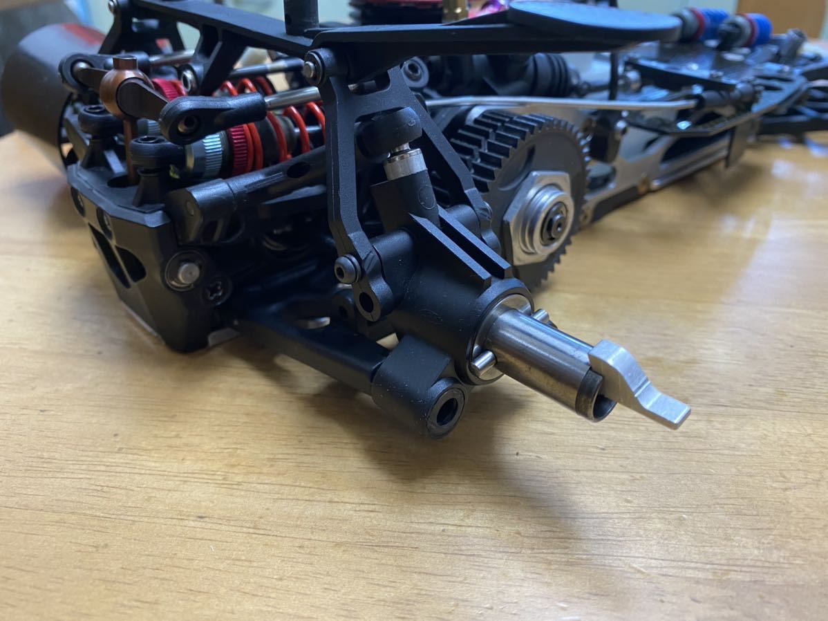 SERPENT サーパント VETEQ Vテック 1/8 レーシング 車 美品です。 SERPENT サーパント VETEQ Vテック 1/8 レーシング 車 美品です。