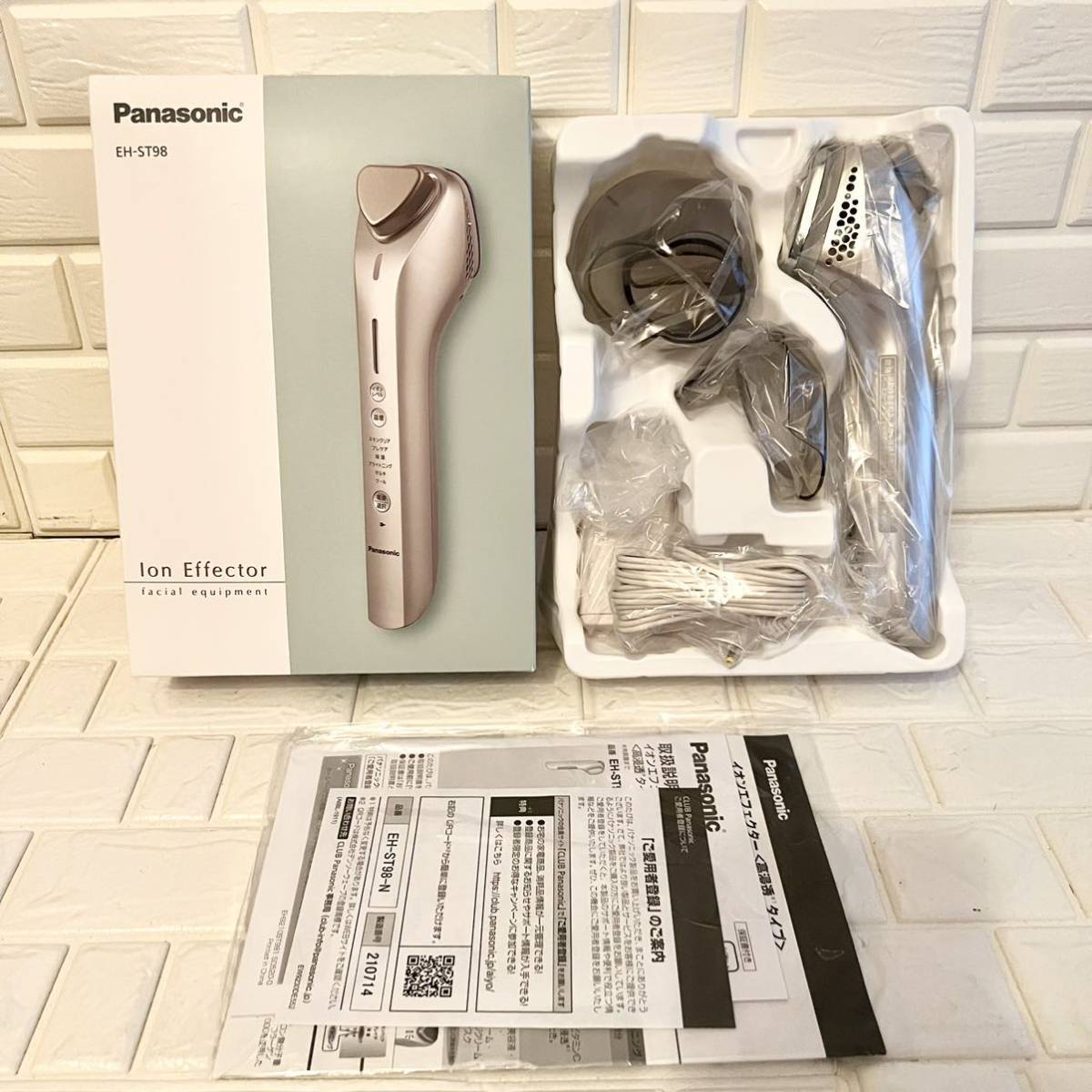 nd10☆ 未使用 Panasonic パナソニック イオンエフェクター EH-ST98
