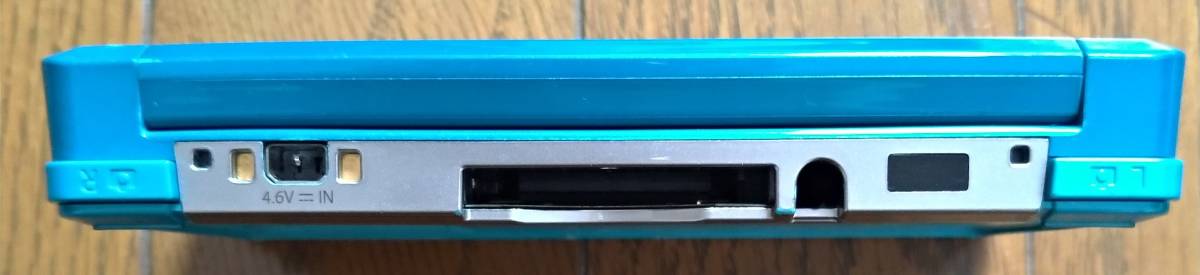 ニンテンドー3DS NINTENDO 3DS アクアブルー ジャンク扱い 裏蓋なし バッテリーなし 充電箇所破損 ボタン等に不具合なし 本体のみ 送料無料