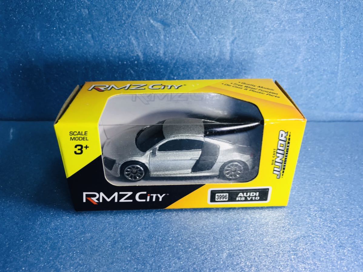 RMZ City 3996 AUDI R8 V10 アウディ シルバー　スポーツカー　ミニカー_画像1