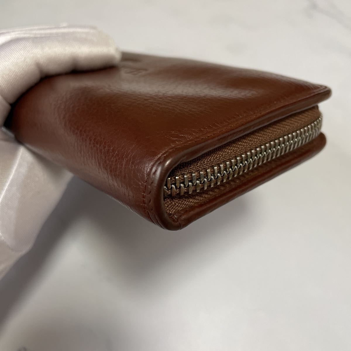 ☆LOEWE ロエベ ラウンドファスナー ジップ 長財布 ブラウン 茶【鑑定