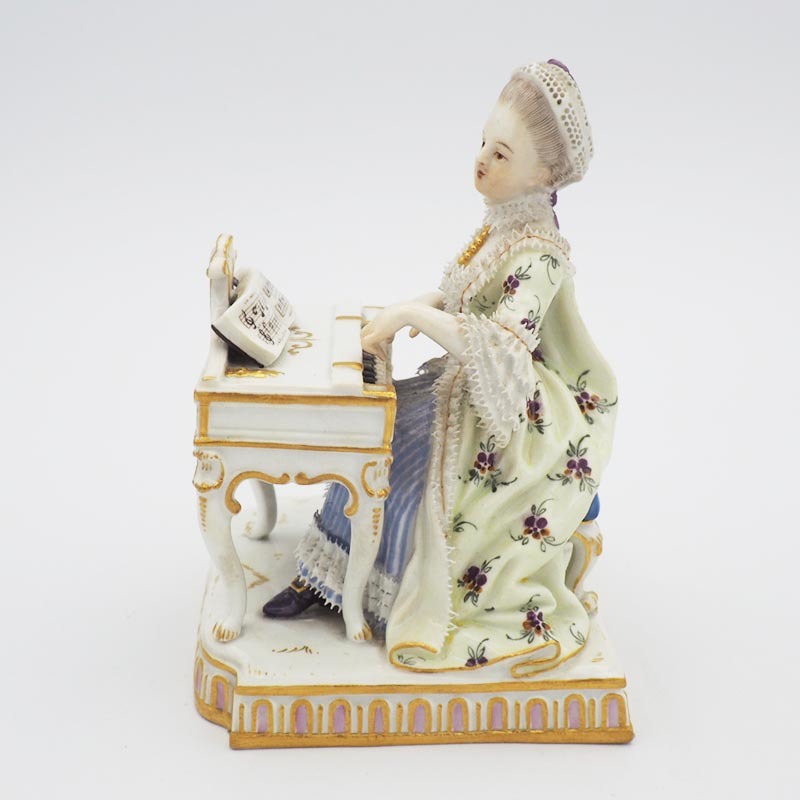 マイセン Meissen 五感の寓意 「聴覚」 シェーンハイト造形 一級 マイセン Meissen 五感の寓意 「聴覚」 シェーンハイト造形 一級