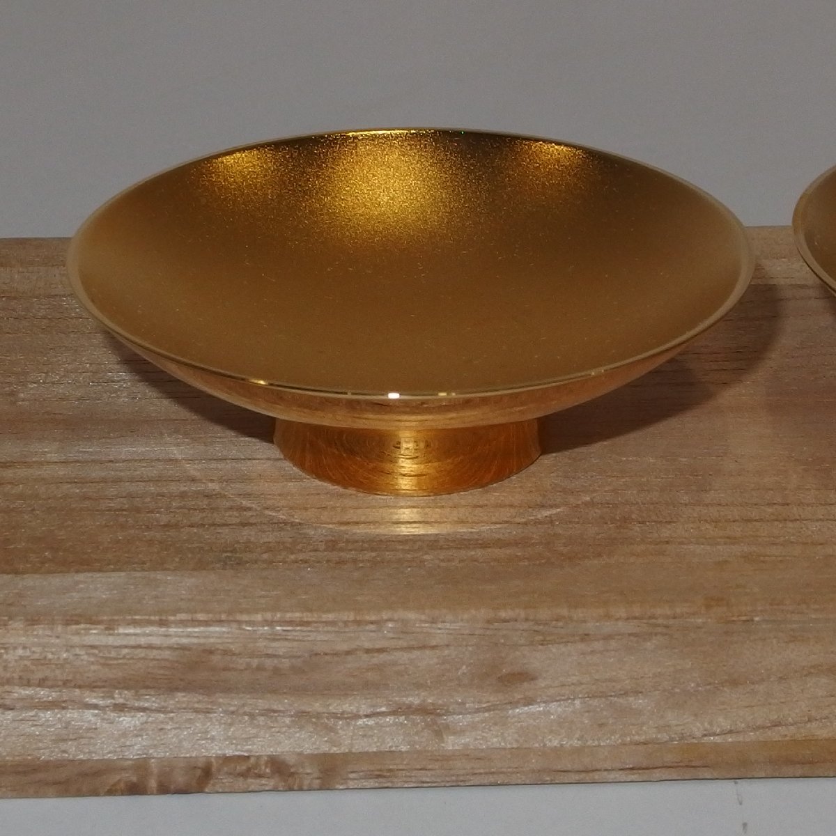 酒器◆【金杯 2個セット】桐箱入り 記念品 24K GP◆未使用保管品_画像4