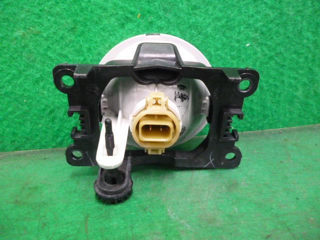  Citroen DS3 ABA-A5C5F02 right foglamp 114-17102