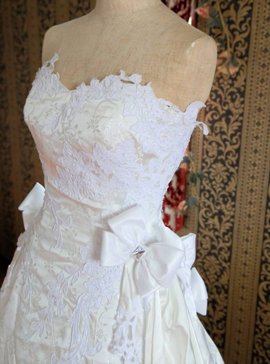 Adoree by Antoine K Anthony K. kinali satin . plain satin. MIX high class wedding dress 9 number M size 