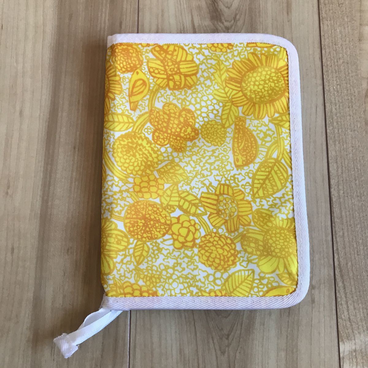 母子手帳ケース 黄色 新品未使用 花柄 鳥