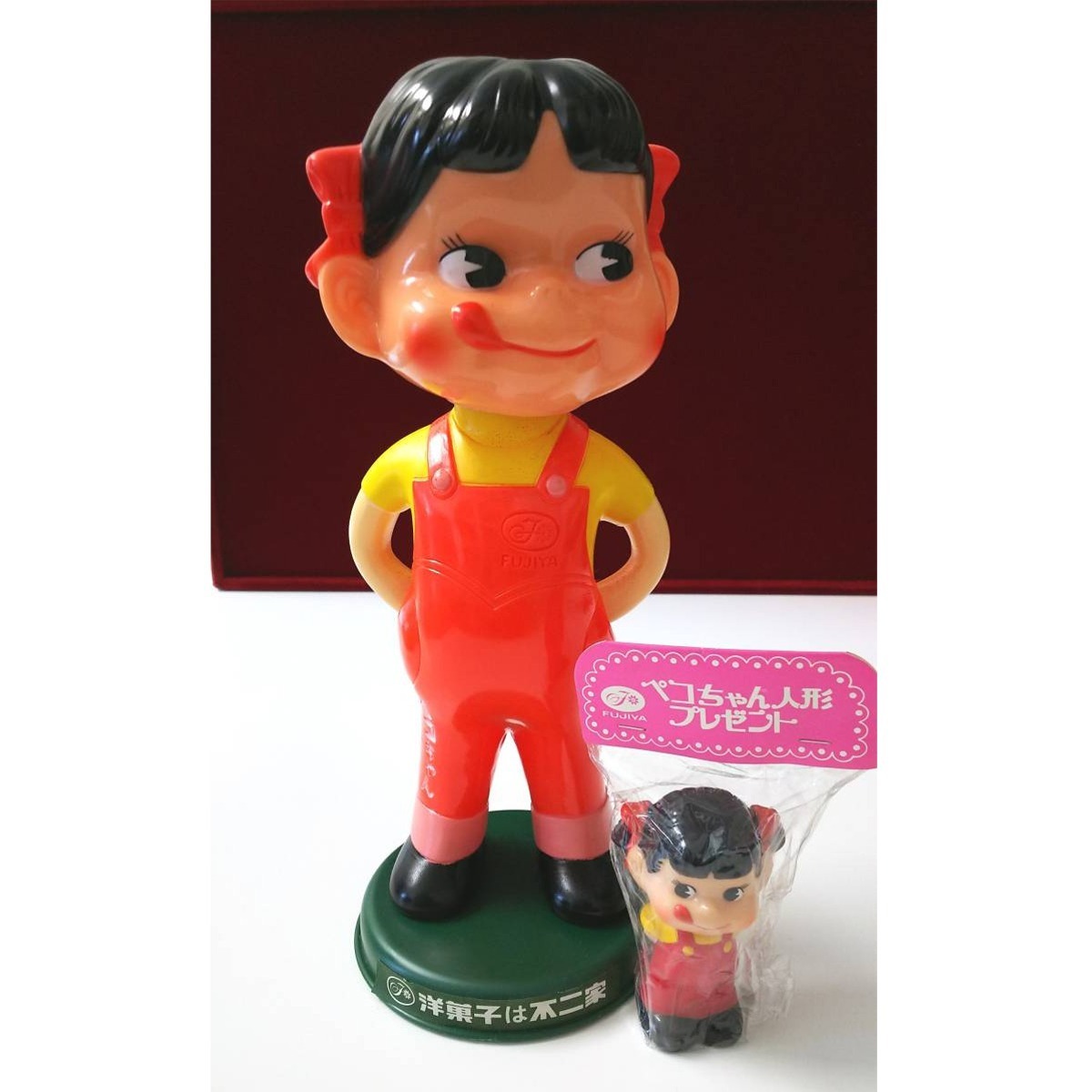 □新品(未使用)【2体セット!】 ペコちゃん 首振り人形 ソフビ 緑