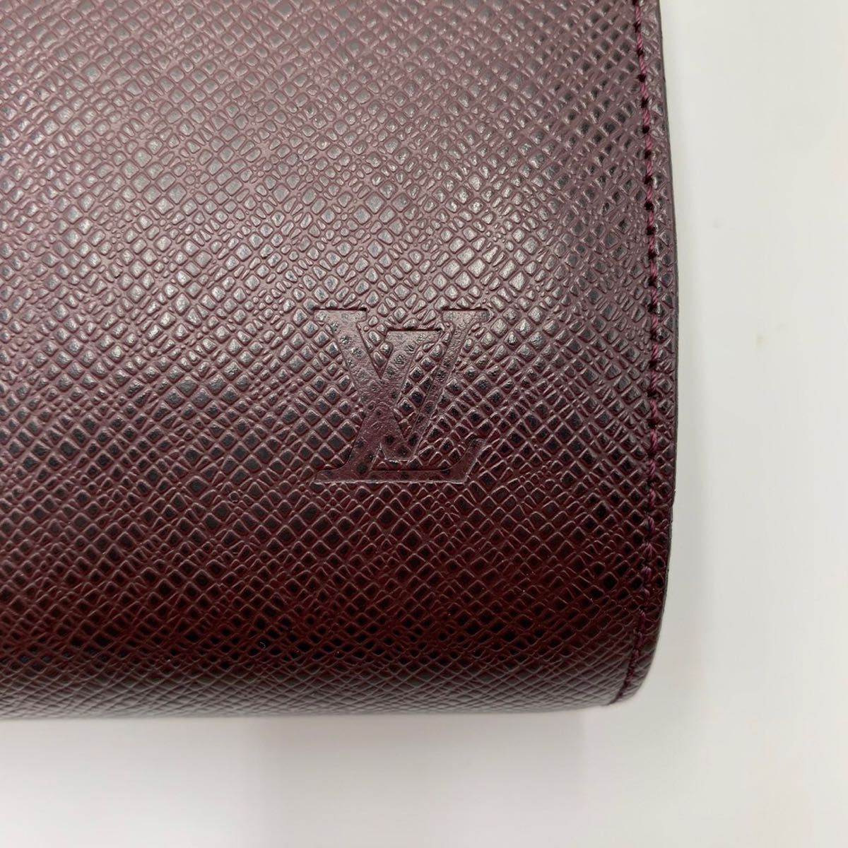 1円〜《美品》 LOUIS VUITTON ルイヴィトン タイガ バイカル LVロゴ クラッチバッグ セカンドバッグ アルドワーズ ゴールド金具 紫_画像3