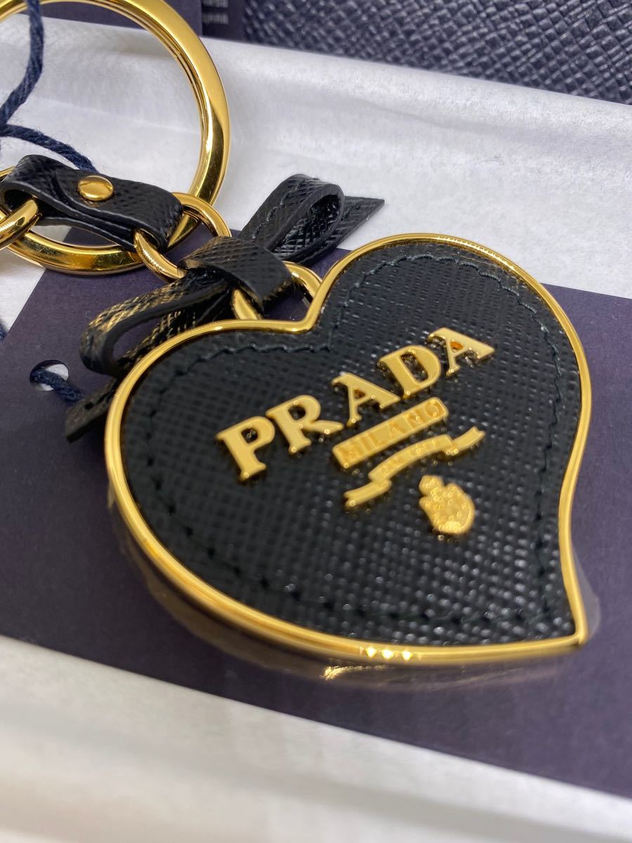 プラダ PRADA キーチャーム ブラック | noonanwaste.com