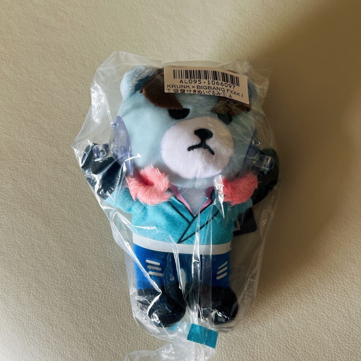 【新品】KRUNK BIGBANG FXXK IT 吸盤付きぬいぐるみ G-DRAGON D-LITE T.O.P ジヨン テソン トップ_画像3