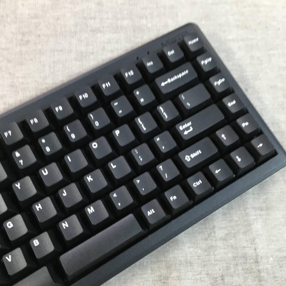 現状品 Mistel BAROCCO MD770 RGB メカニカルキーボード 英語配列 85