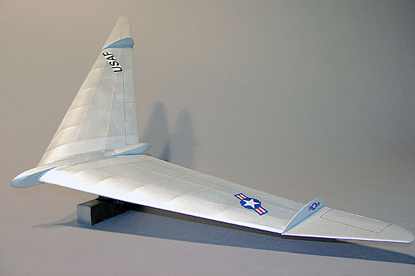 《グライダー》JETEX製 EVG Flying Wing(L/C仕様)（翼長：27.4”=695mm）・・・残り1_画像4