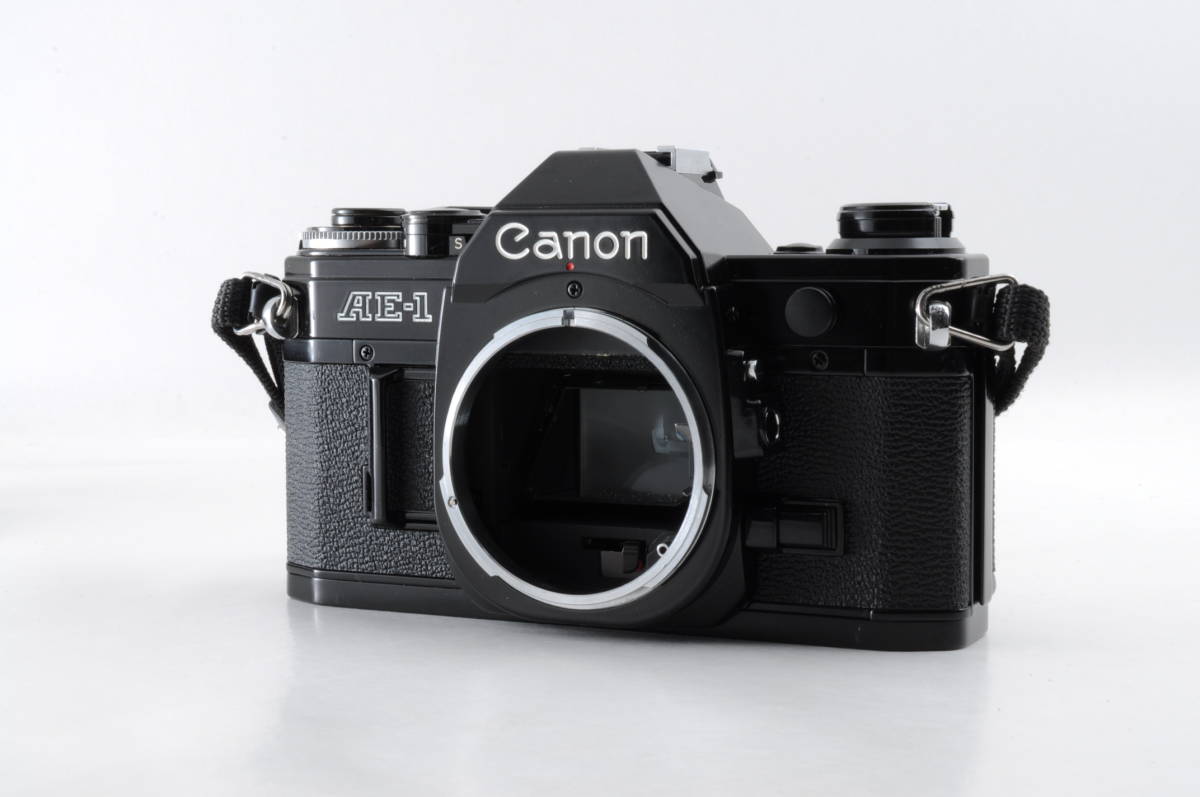 シャッター鳴き無し 動作品 キャノン Canon AE-1 ブラック ボディ MF 一眼レフ フィルムカメラ 管N2209 